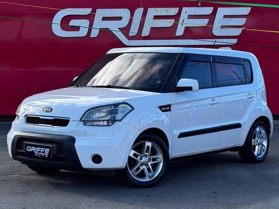 KIA SOUL 1.6 EX 16V FLEX 4P MANUAL KIA SOUL 1.6 EX 16V FLEX 4P MANUAL